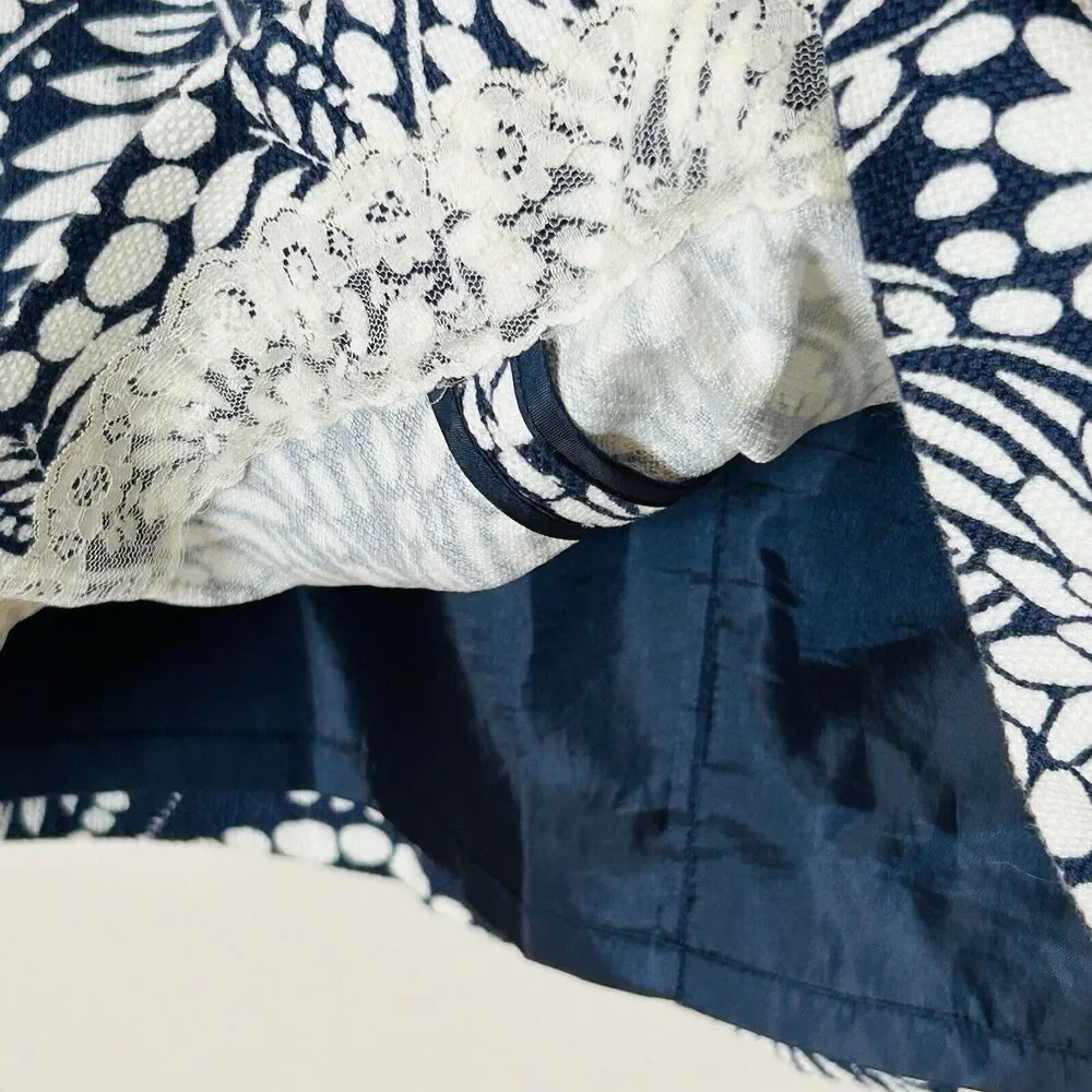 Kate Spade Floral Skirt Size 6 Classic Blue White‎ Straight Pencil Pockets